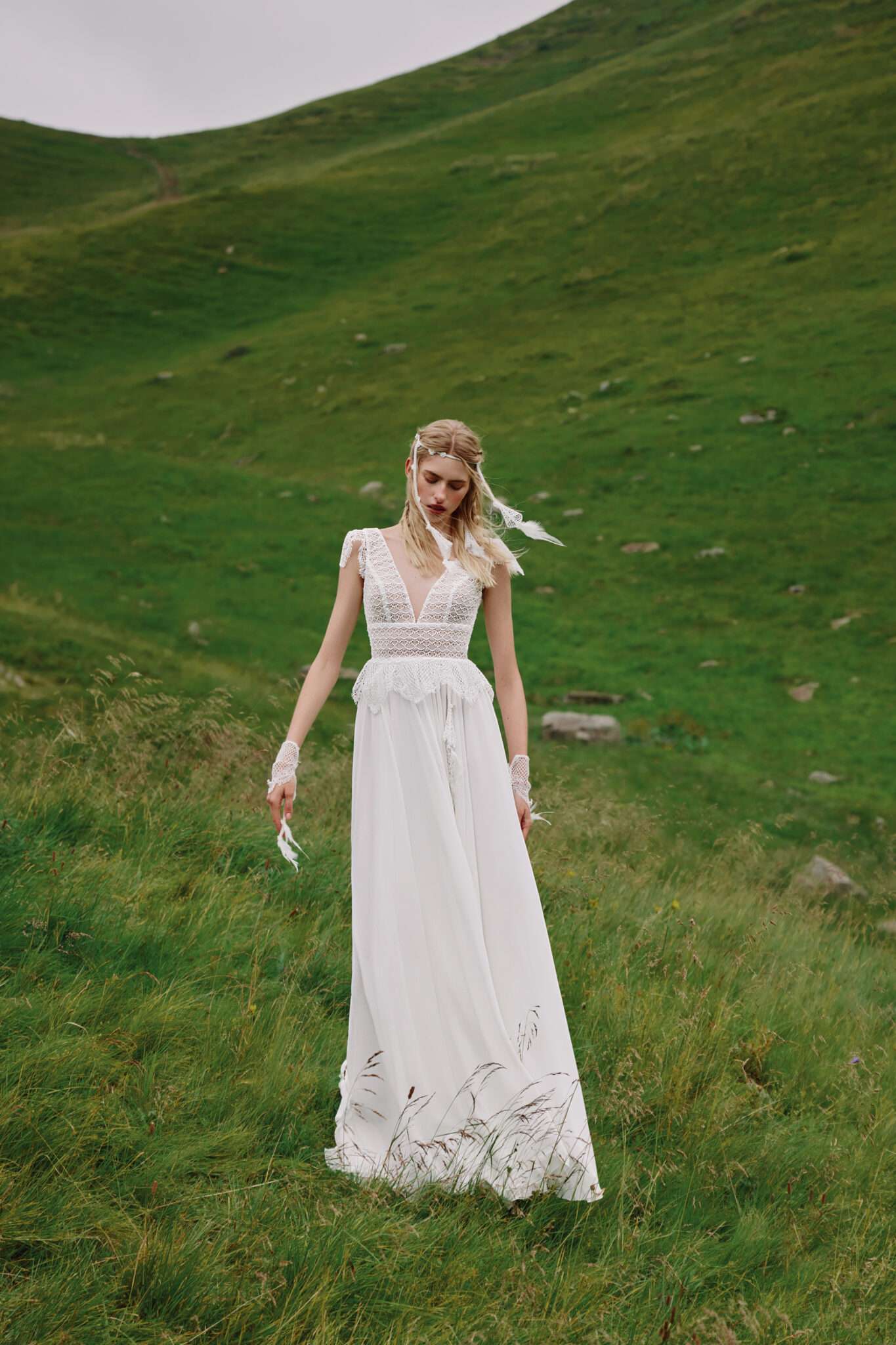 Dorothy Lace Chiffon A line Wedding Dress Ariamo Boho dorothy-lace-chiffon-a-line-wedding-dress-ariamo-boho