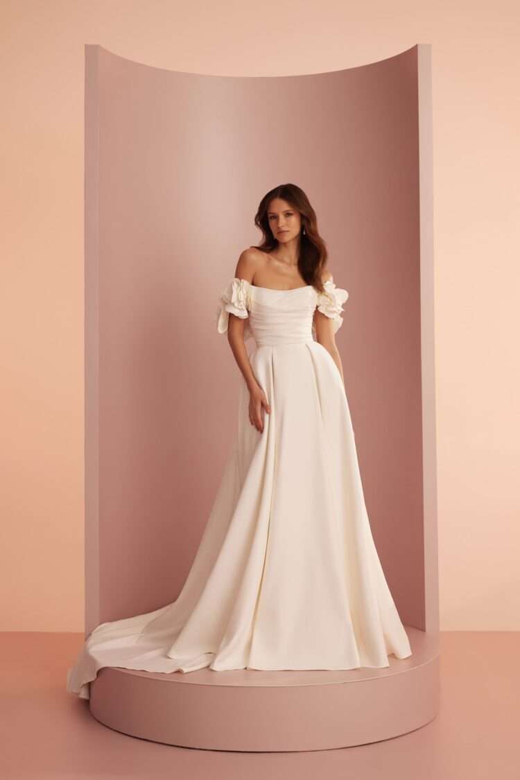 Mat Satin Wedding Dress L402