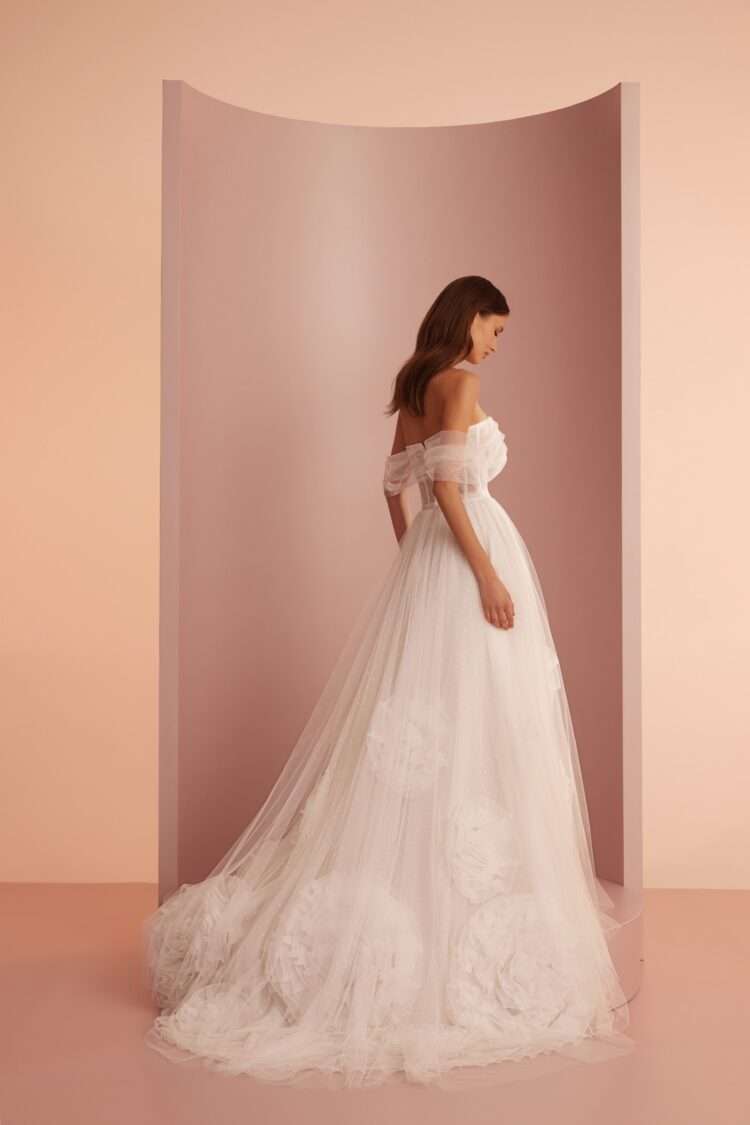 Soft Tulle Wedding Dress L406 buy