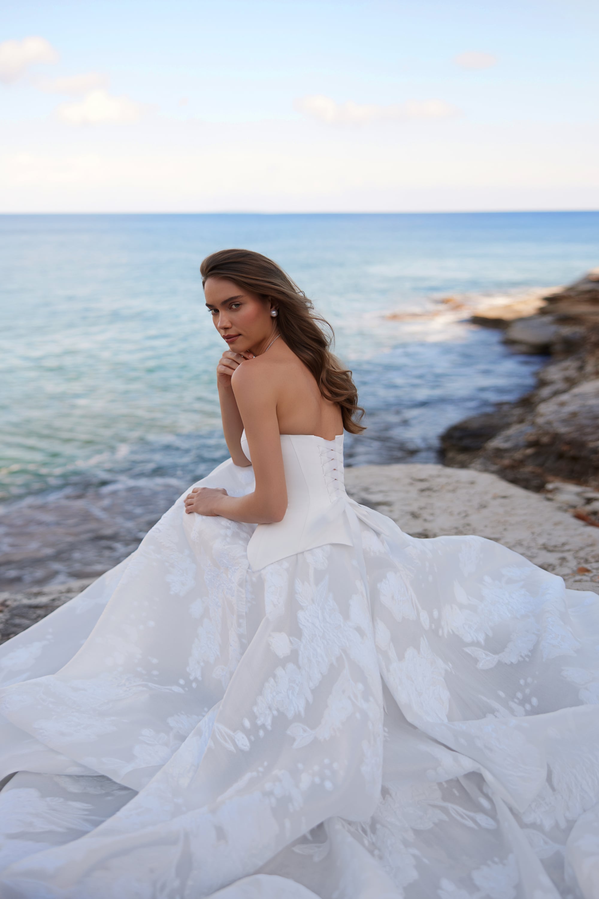 L613 - Image №3 L613 buy dress